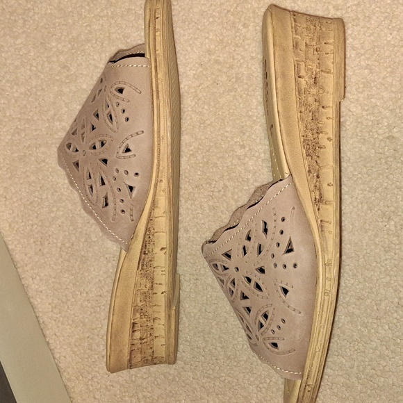 Spring Step Sandals NWT - Picture 13 of 15